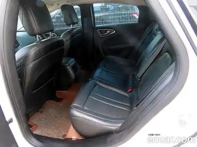 Chrysler 200 2015 2.4 гидро в Москве № 2134814, миниатюра 6