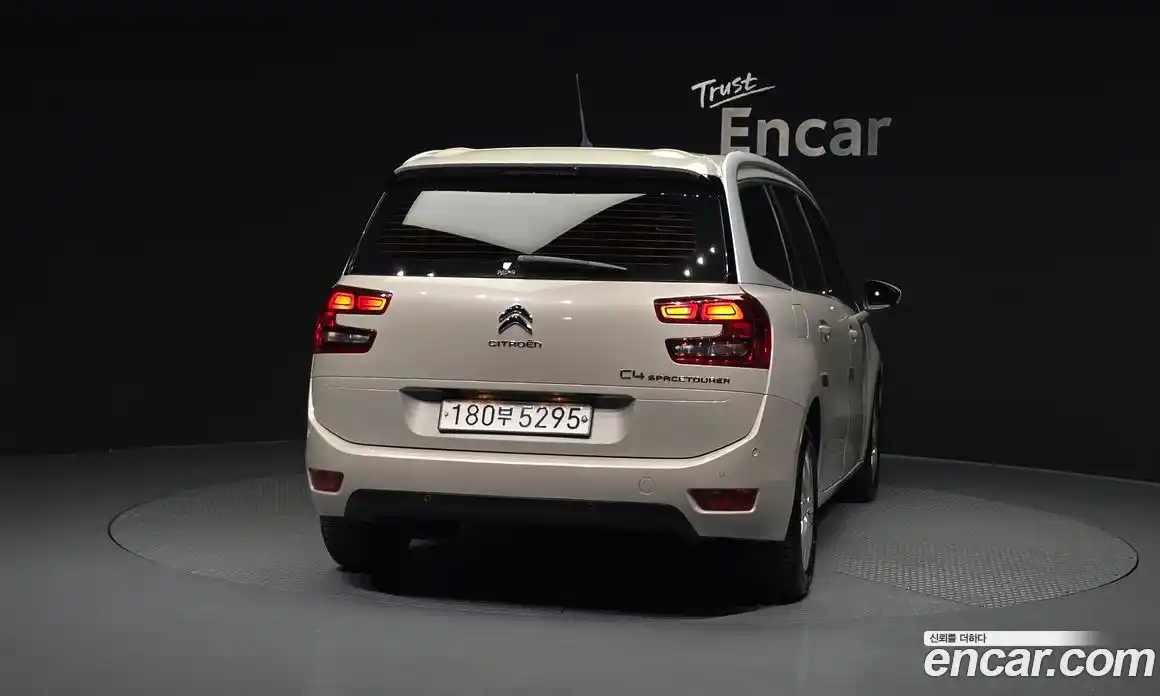 Citroen C4 Spacetourer 2019 1.5 гидро в Москве № 2134885, фото 4