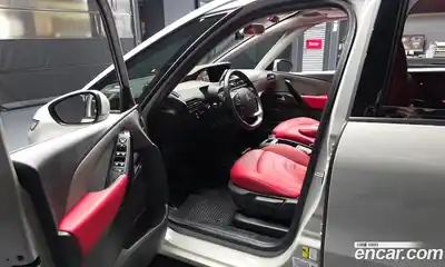 Citroen C4 Spacetourer 2019 1.5 гидро в Москве № 2134885, миниатюра 10