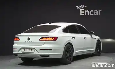 Volkswagen Arteon 2019 2.0 гидро в Москве № 215117, миниатюра 2
