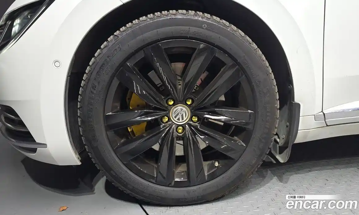 Volkswagen Arteon 2019 2.0 гидро в Москве № 215117, фото 5