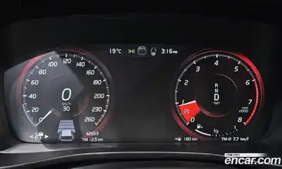 Volvo XC40 2020 2.0 гидро в Москве № 230493, миниатюра 8