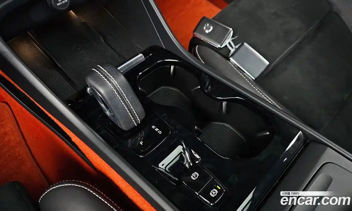 Volvo XC40 2020 2.0 гидро в Москве № 230493, фото 9