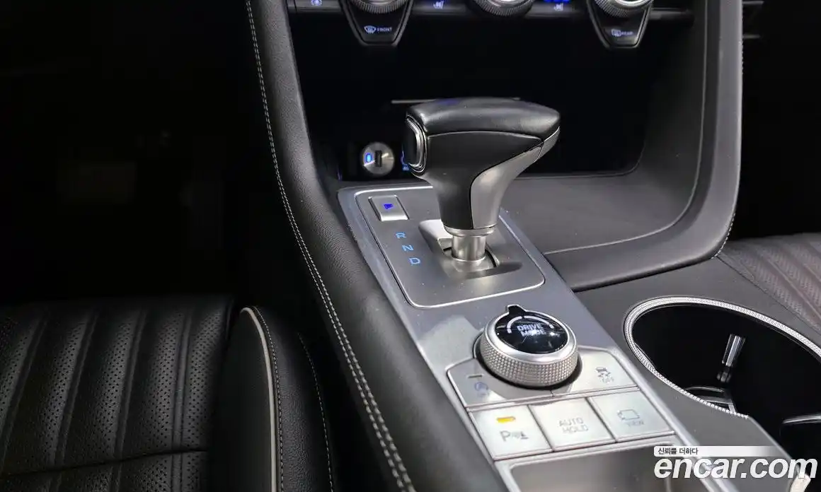 Genesis G70 2019 2.0 гидро в Москве № 23788, фото 12