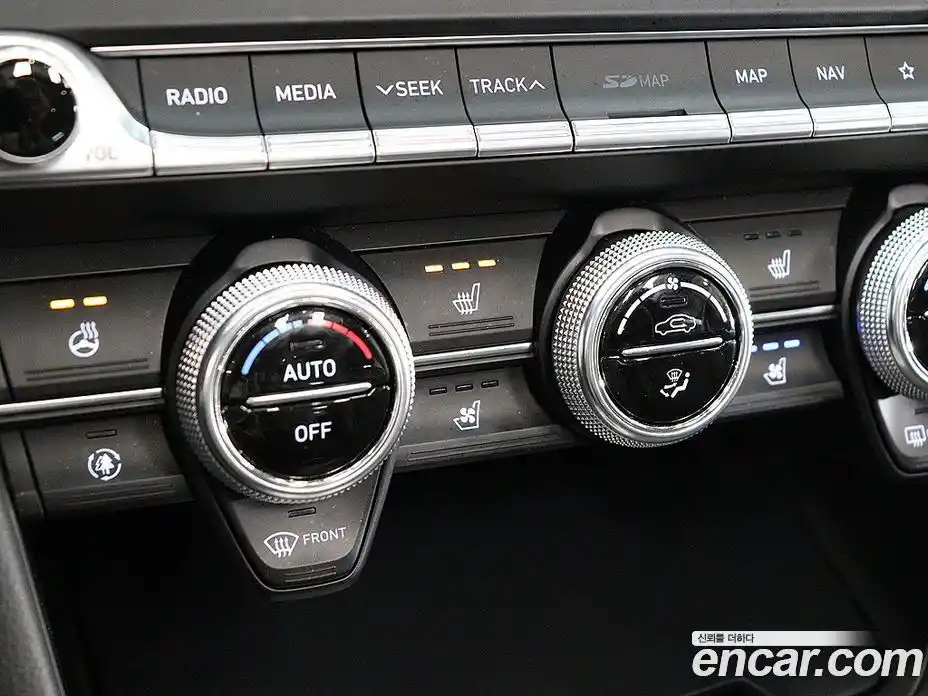 Genesis G70 2019 2.0 гидро в Москве № 23788, фото 9