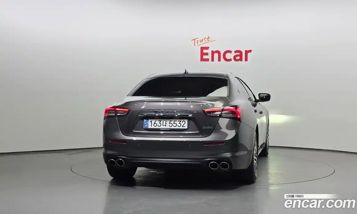 Maserati Ghibli 2021 3.0 гидро, фото 4