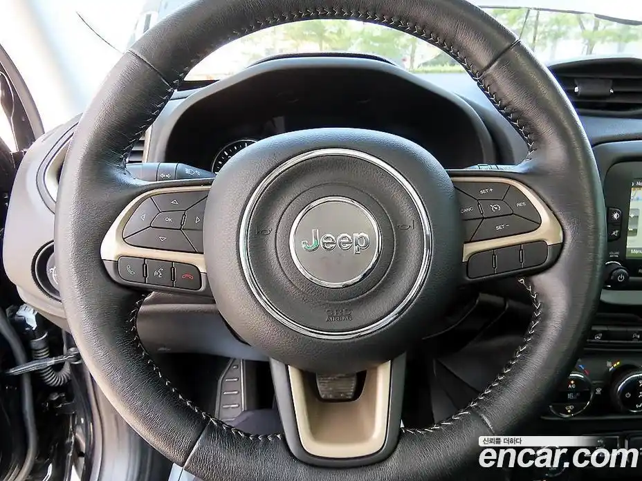 Jeep Renegade 2017 2.0 гидро в Москве № 1015130, фото 8