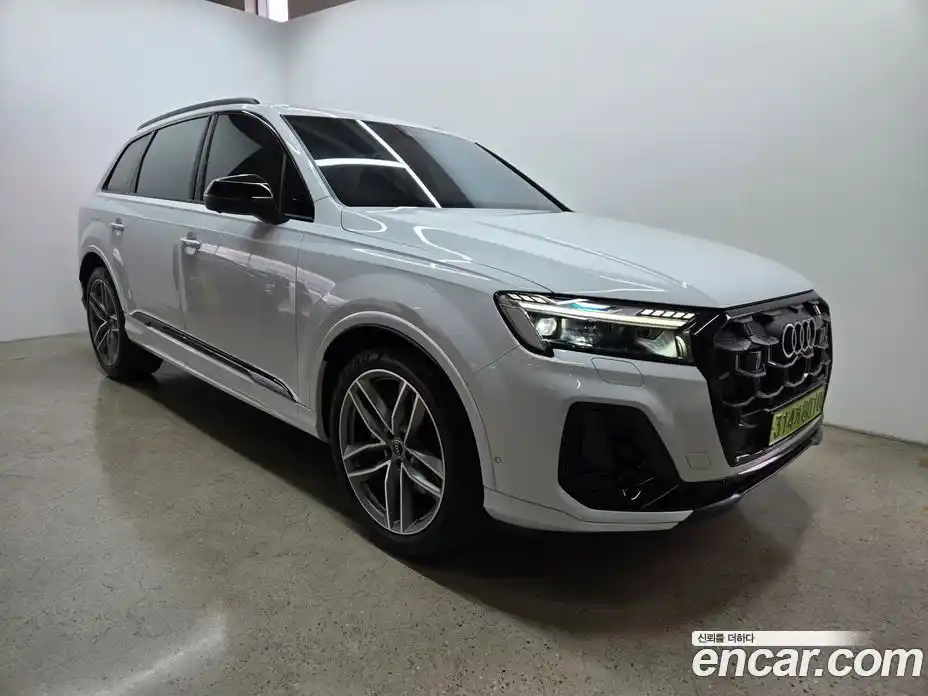 Audi Q7 2025 3.0 гидро в Москве № 1291953, фото 1