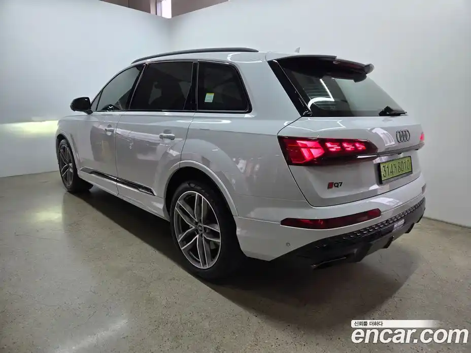 Audi Q7 2025 3.0 гидро в Москве № 1291953, фото 2