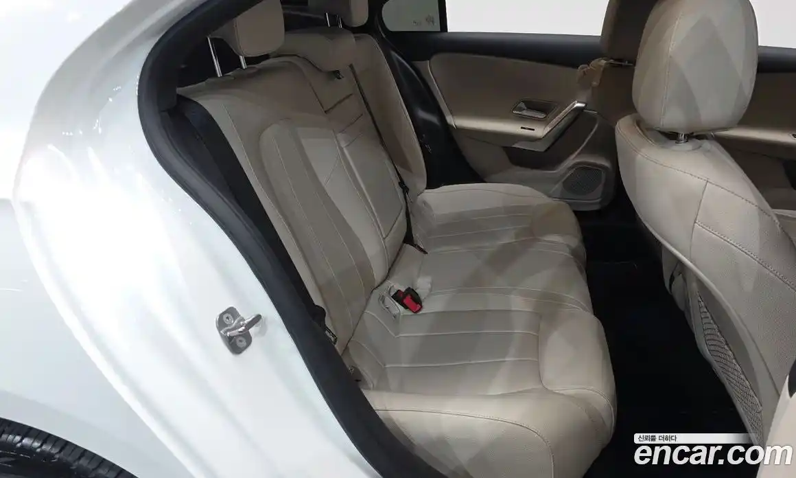 Mercedes-Benz A-Class 2024 2.0 гидро в Москве № 160182, фото 10