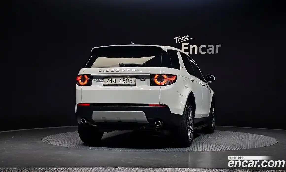 Land Rover Discovery Sport 2017 2.0 гидро в Москве № 166180, фото 4