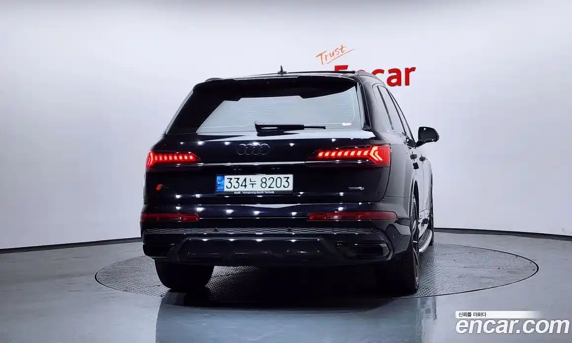 Audi Q7 2021 3.0 гидро в Москве № 196370, фото 4