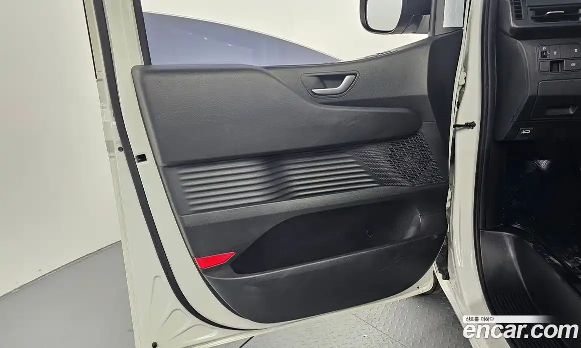 Hyundai Staria 2023 2.2 гидро в Москве № 2122904, фото 14