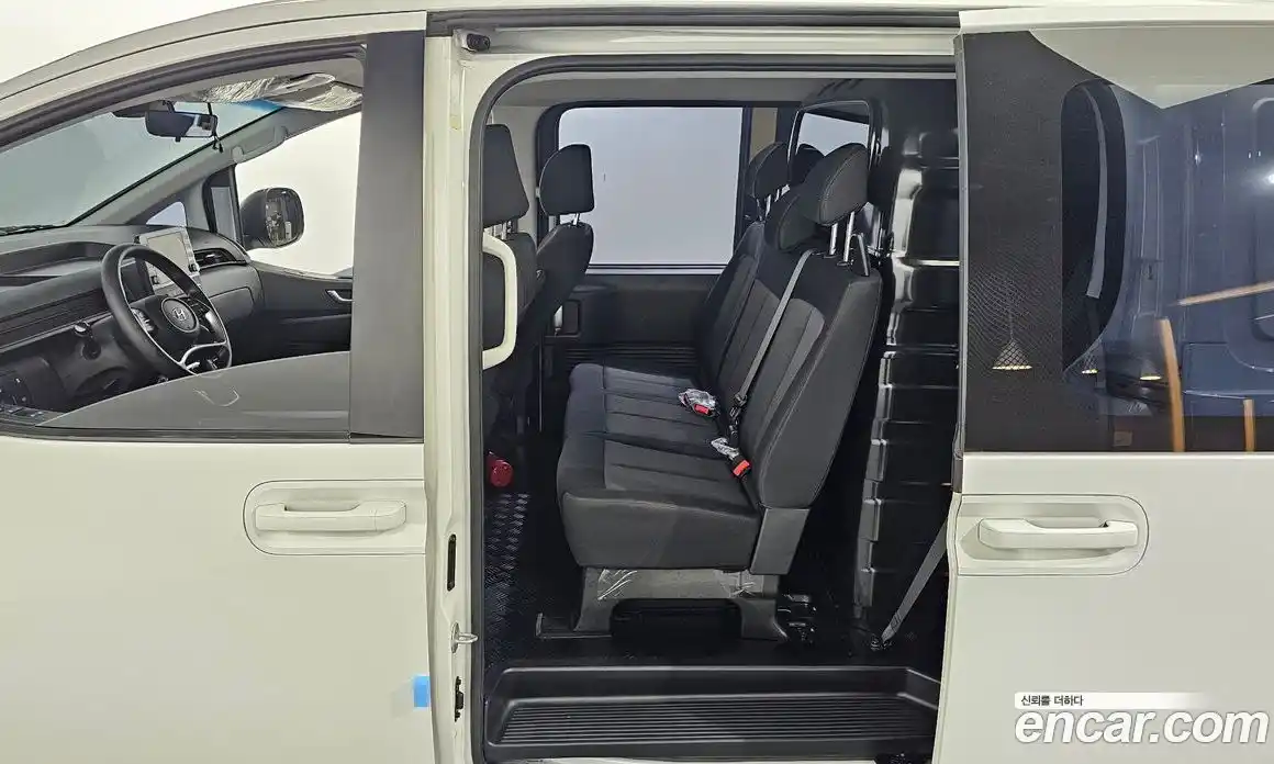 Hyundai Staria 2023 2.2 гидро в Москве № 2122904, фото 17