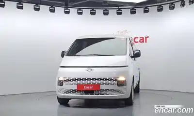 Hyundai Staria 2023 2.2 гидро в Москве № 2122904, миниатюра 3