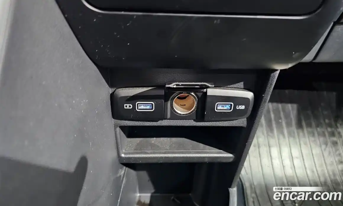 Hyundai Staria 2023 2.2 гидро в Москве № 2122904, фото 35