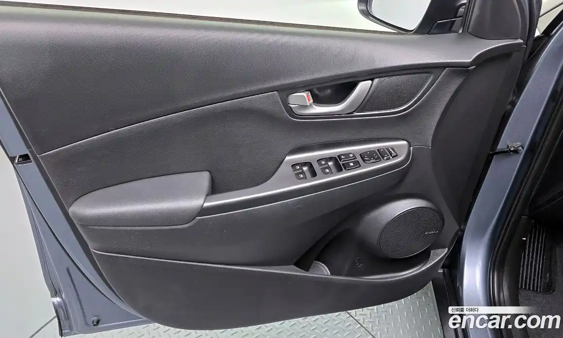 Hyundai Kona 2018 1.6 гидро в Москве № 2122930, фото 14