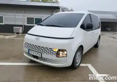 Hyundai Staria 2023 2.2 гидро в Москве № 2123145, миниатюра 2
