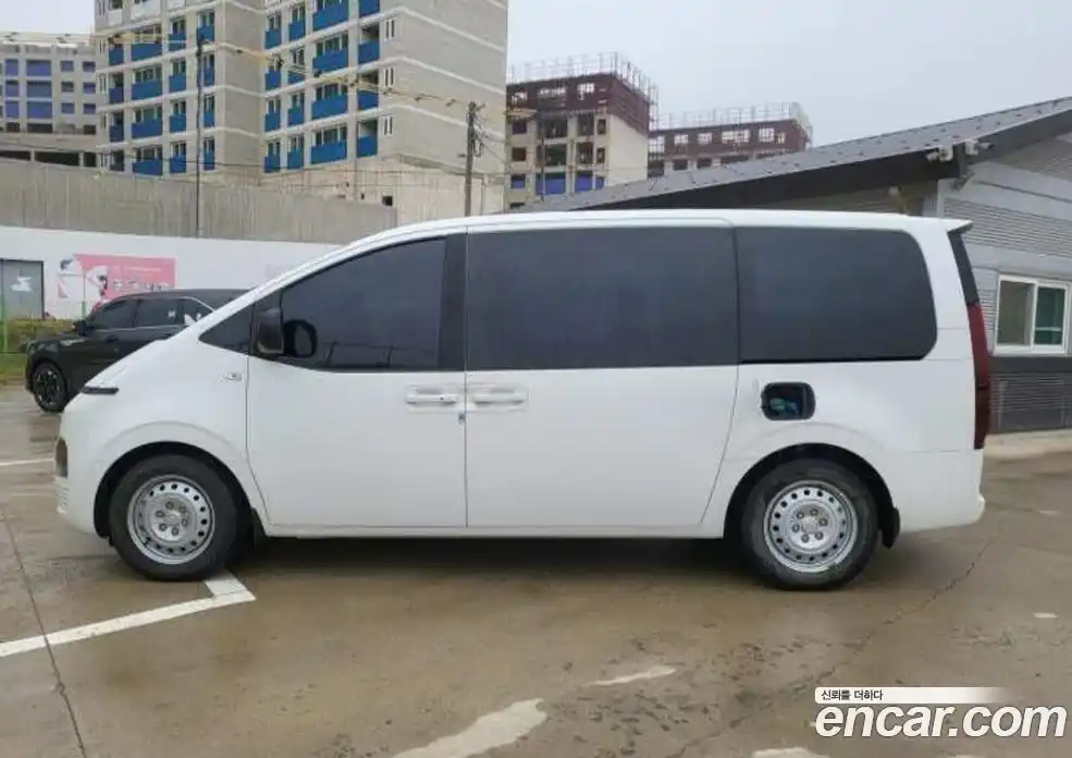 Hyundai Staria 2023 2.2 гидро в Москве № 2123145, фото 5