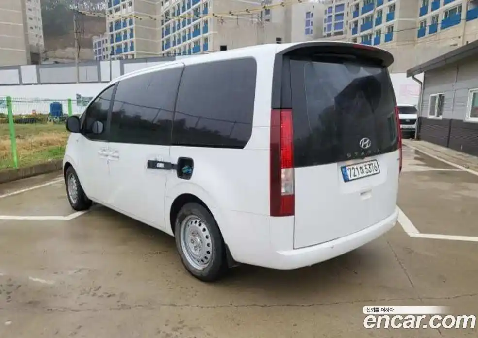 Hyundai Staria 2023 2.2 гидро в Москве № 2123145, фото 10