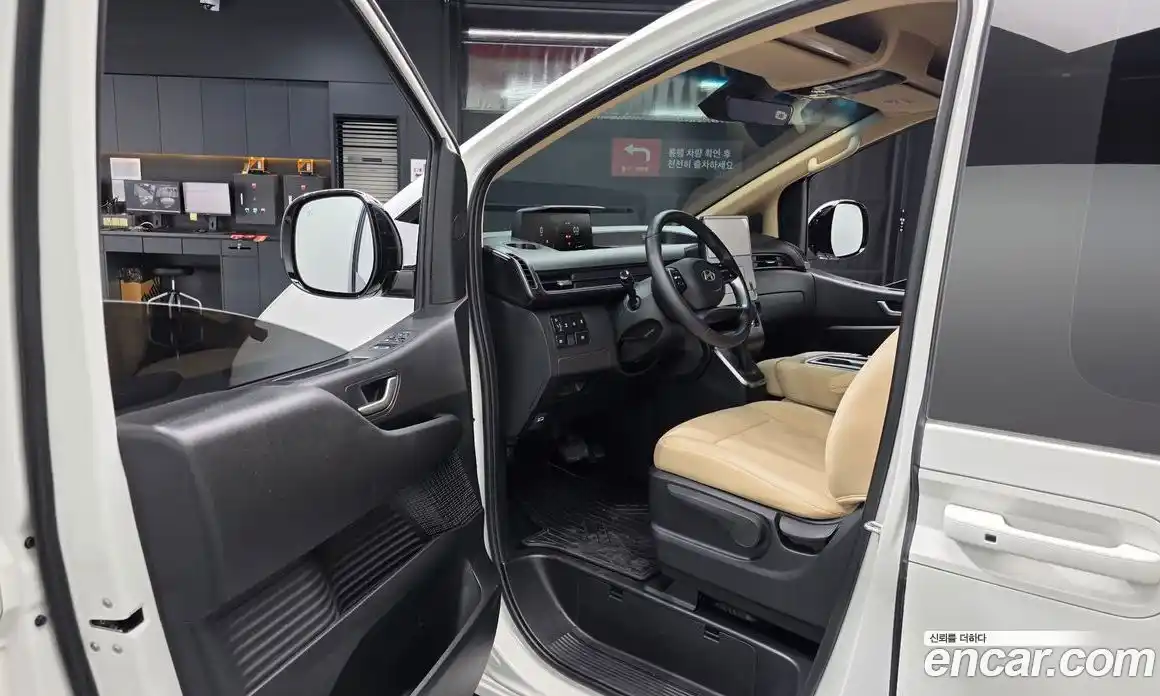 Hyundai Staria 2024 2.2 гидро в Москве № 2123536, фото 10