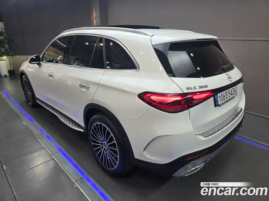 Mercedes-Benz GLC-Class 2024 2.0 гидро в Москве № 2123842, фото 2