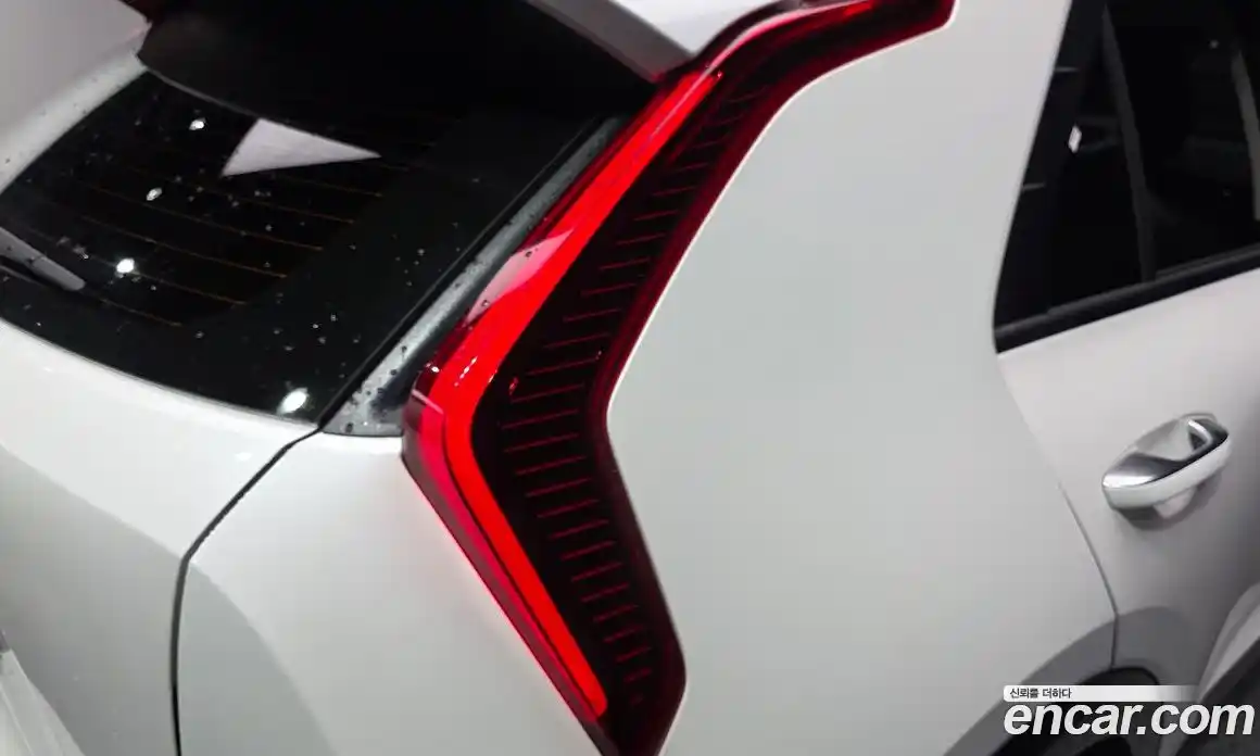 Kia Niro 2025 1.6 гидро в Москве № 2124055, фото 9