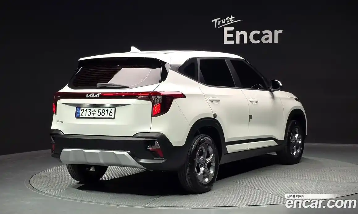 Kia Seltos 2025 1.6 гидро в Москве № 2124399, фото 2