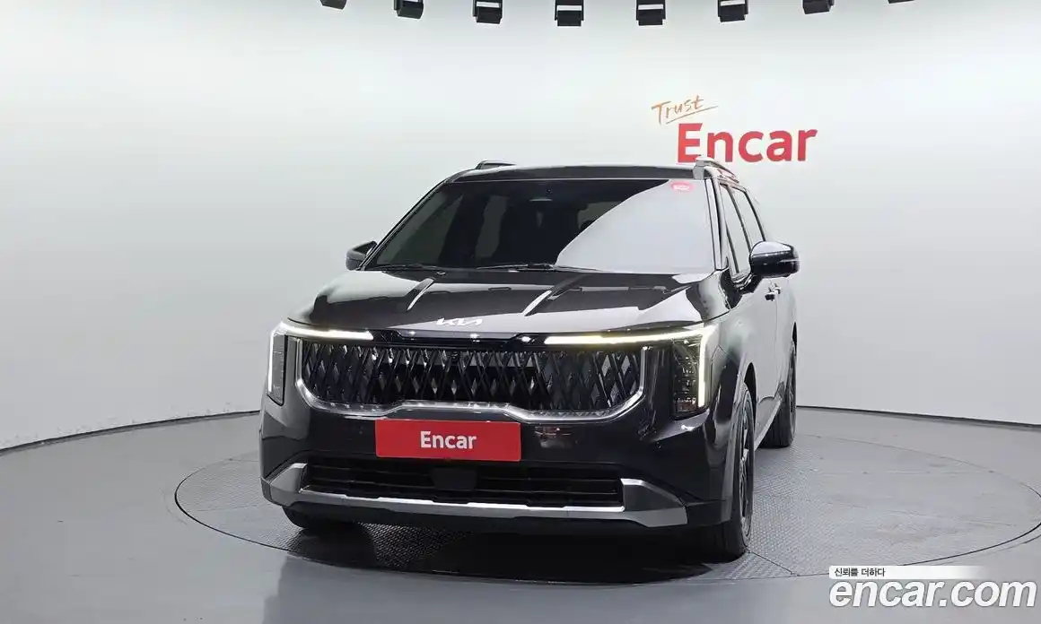 Kia Canival 2024 3.5 гидро в Москве № 2124402, фото 3