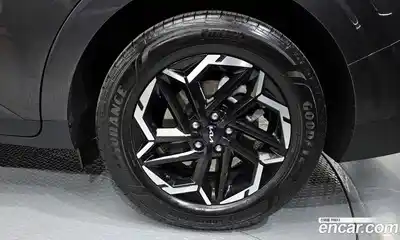 Kia Canival 2024 3.5 гидро в Москве № 2124402, миниатюра 7