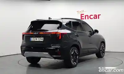 Kia Seltos 2023 1.6 гидро в Москве № 2124983, миниатюра 2