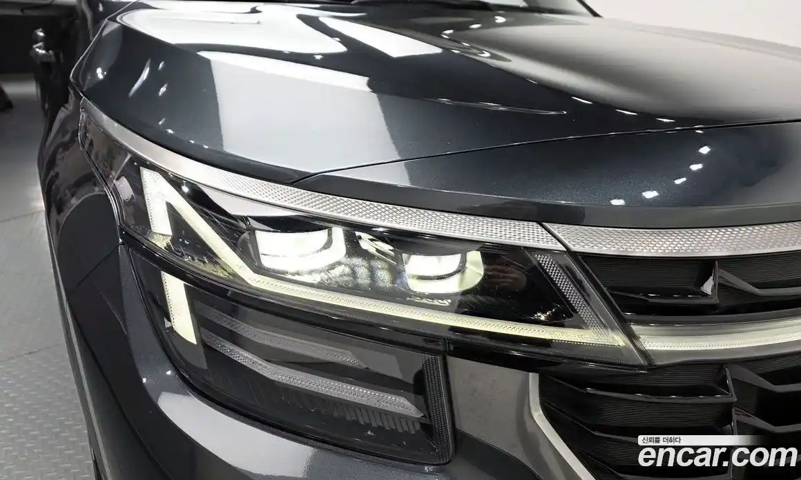 Kia Seltos 2023 1.6 гидро в Москве № 2124983, фото 8