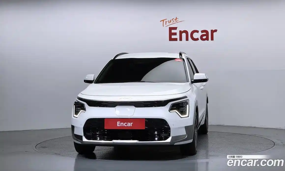 Kia Niro 2023 0.2 гидро в Москве № 2125135, фото 3