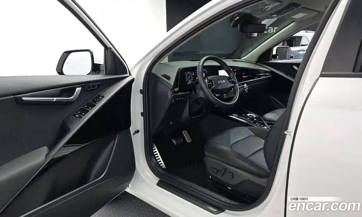 Kia Niro 2023 0.2 гидро в Москве № 2125135, фото 10