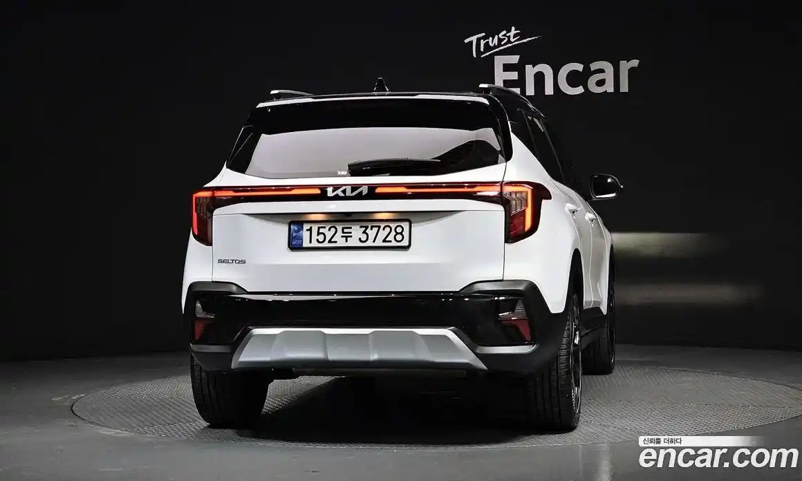 Kia Seltos 2024 1.6 гидро в Москве № 2125137, фото 4