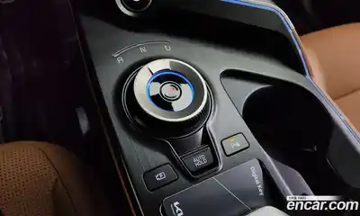 Kia EV6 2024 0.1 гидро в Москве № 2125261, миниатюра 12