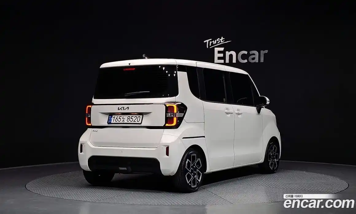 Kia Ray 2023 1.0 гидро в Москве № 2125263, фото 2