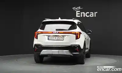 Kia Seltos 2022 1.6 гидро в Москве № 2125283, миниатюра 4