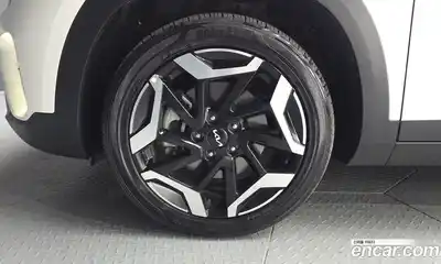 Kia Seltos 2022 1.6 гидро в Москве № 2125283, миниатюра 5