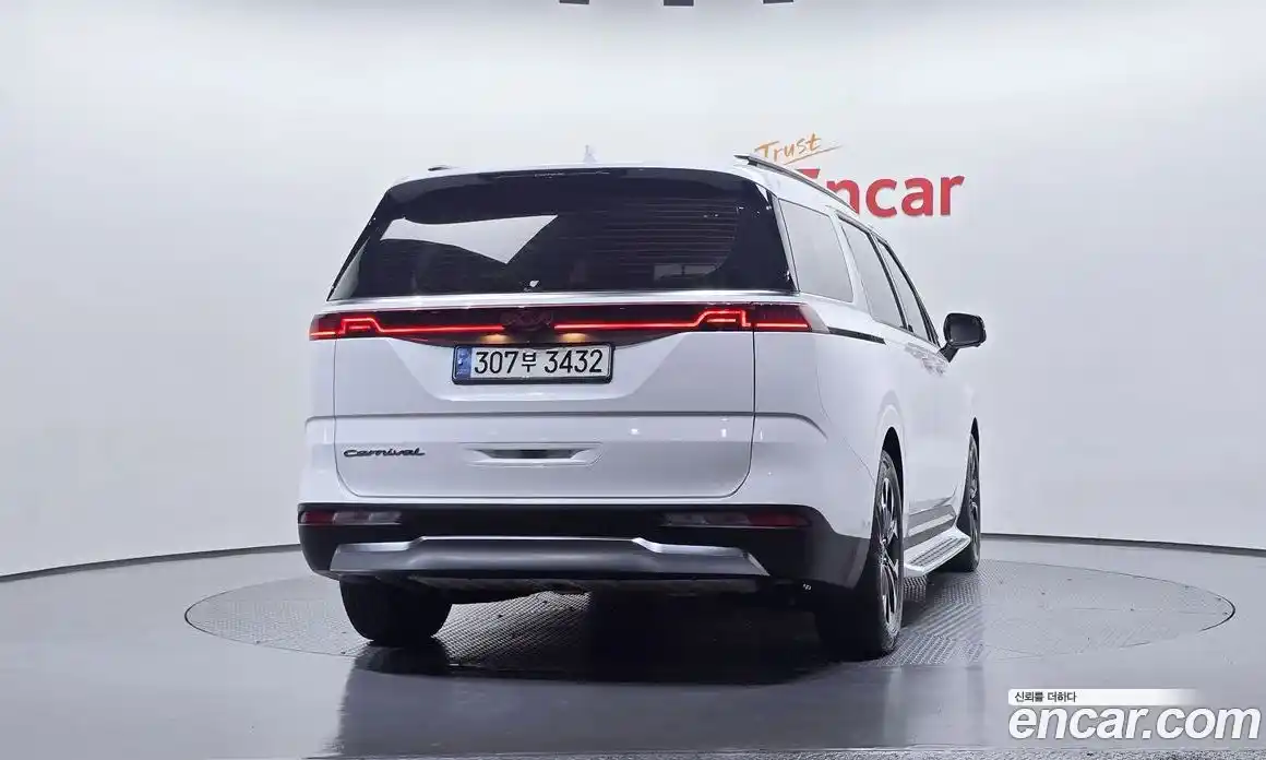 Kia Canival 2021 2.2 гидро в Москве № 2125285, фото 4
