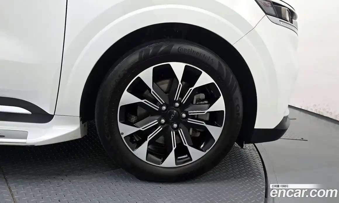 Kia Canival 2021 2.2 гидро в Москве № 2125285, фото 7