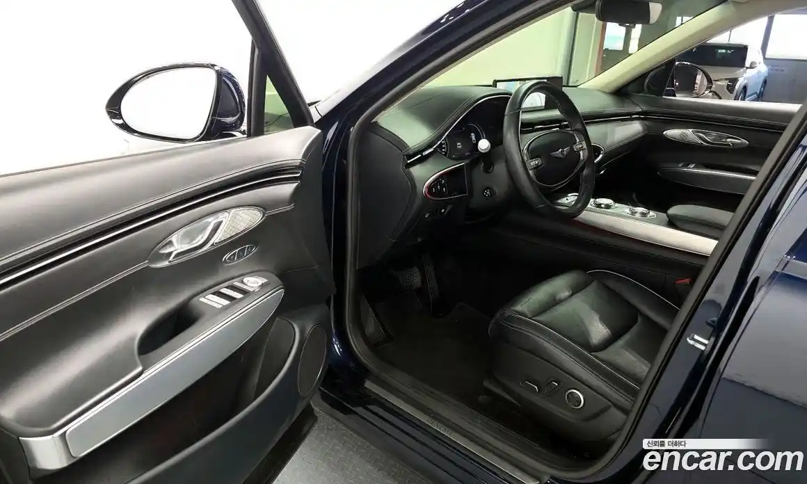 Genesis GV70 2022 2.5 гидро в Москве № 2125463, фото 13