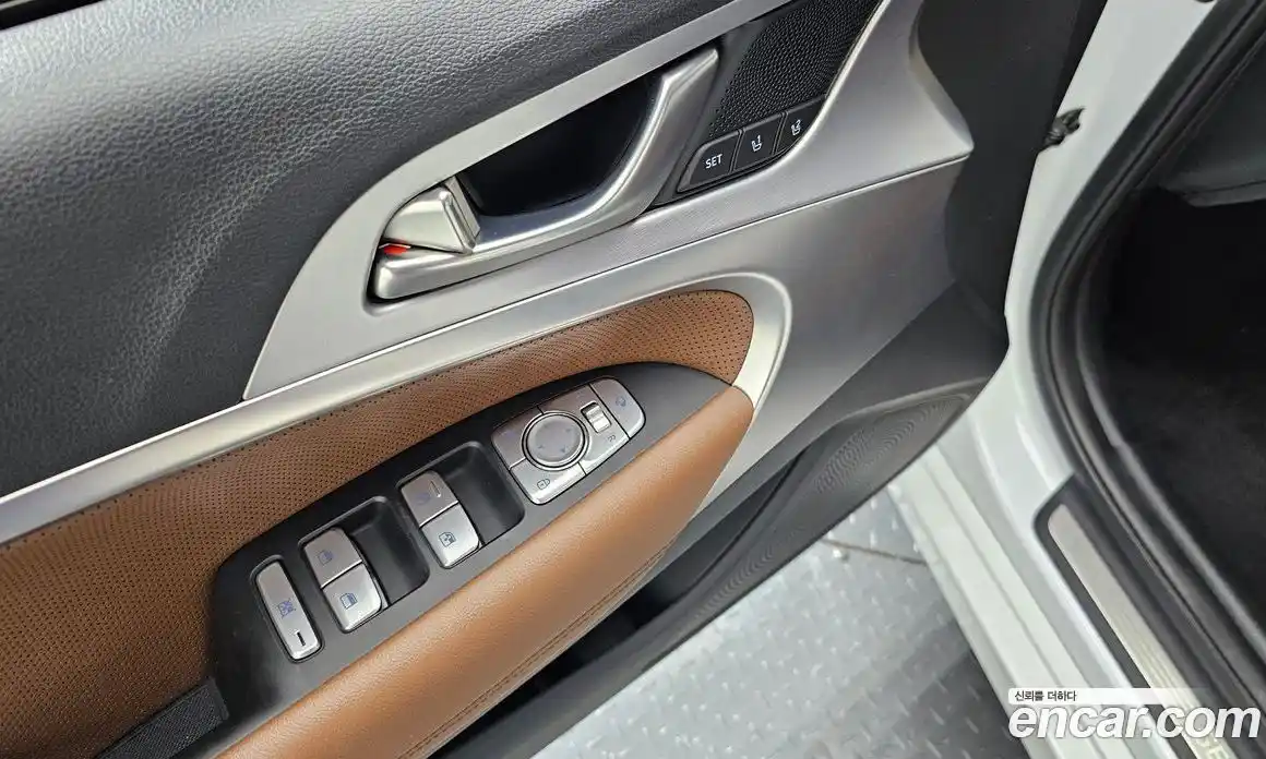 Genesis G70 2019 2.0 гидро в Москве № 2125809, фото 17