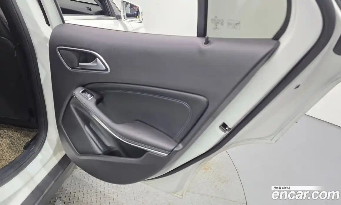 Mercedes-Benz GLA-Class 2019 2.0 гидро в Москве № 2125861, фото 15