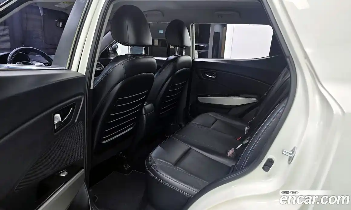 SsangYong TIBOLI 2016 1.6 гидро в Москве № 2126033, фото 17