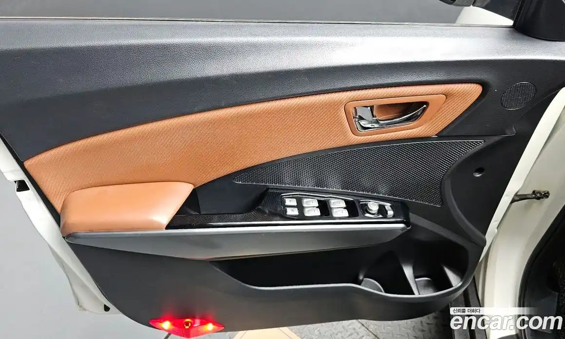 SsangYong TIBOLI 2018 1.6 гидро в Москве № 2126136, фото 14