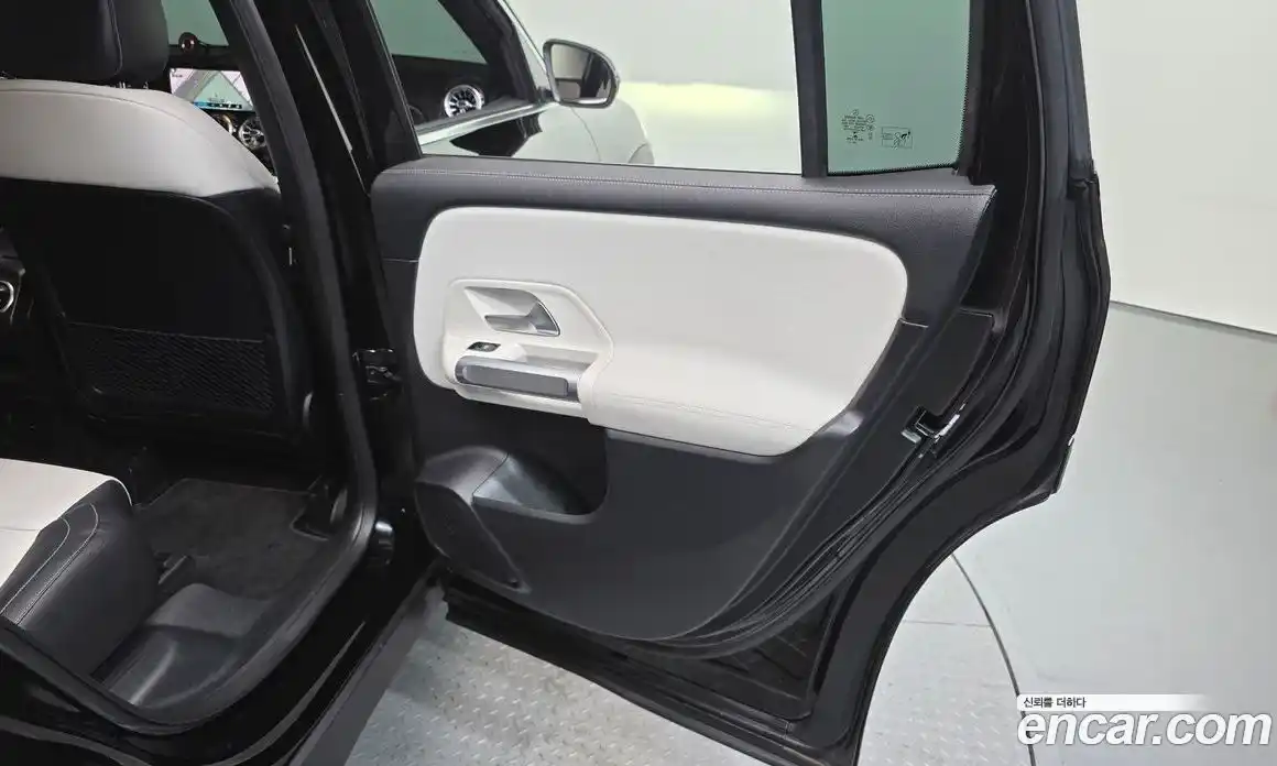 Mercedes-Benz GLB-Class 2021 2.0 гидро в Москве № 2126163, фото 15