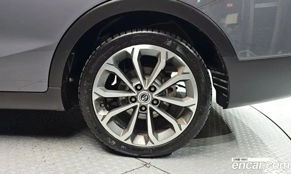 SsangYong TIBOLI 2017 1.6 гидро в Москве № 2126348, фото 7
