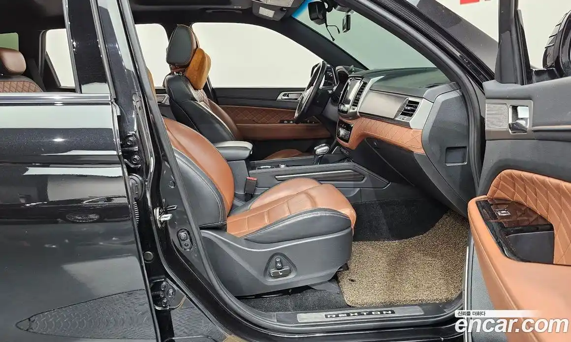 SsangYong Rexton 2017 2.2 гидро в Москве № 2126843, фото 16