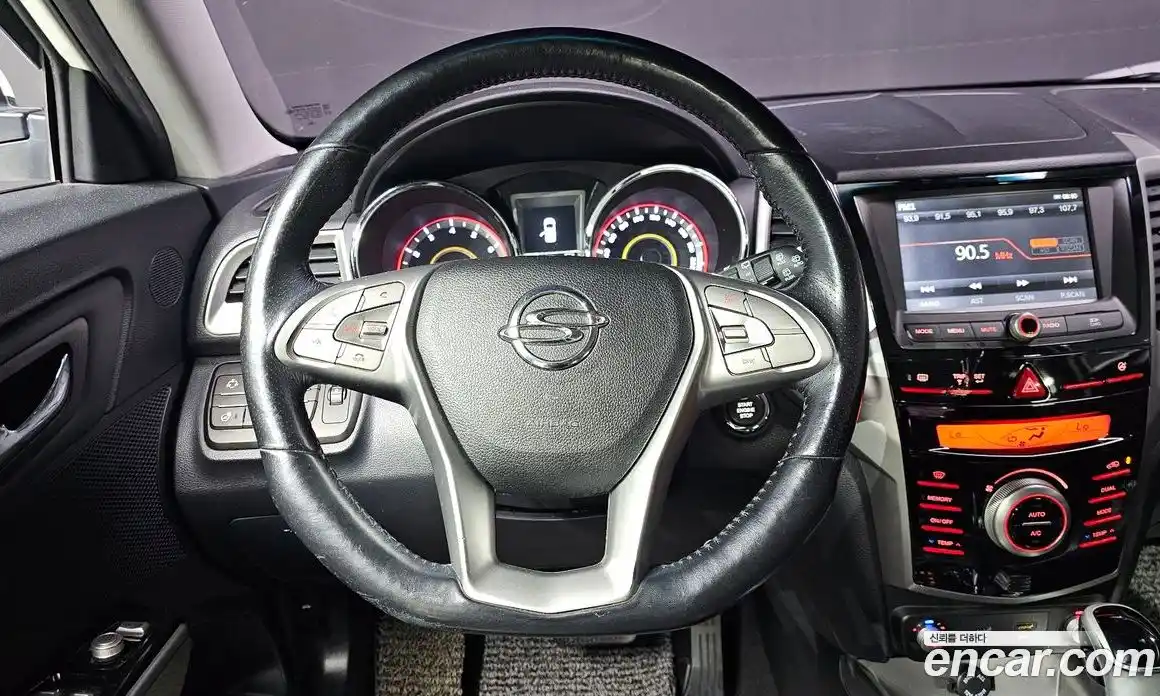 SsangYong TIBOLI 2015 1.6 гидро в Москве № 2126947, фото 13